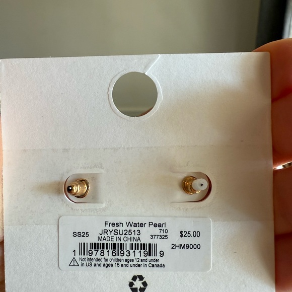 Lucky Brand Gold Starfish and Pearl Necklace Set - Picture 8 of 8